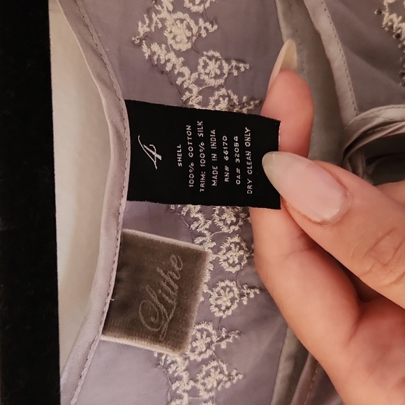 Lithe Blouse - Picture 2 of 5